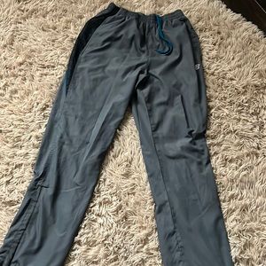 New balance sweats size M